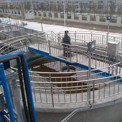 Zbiornik sedymentacyjny ścieków Napęd centralny Zgarniacz szlamu 304 Stal nierdzewna