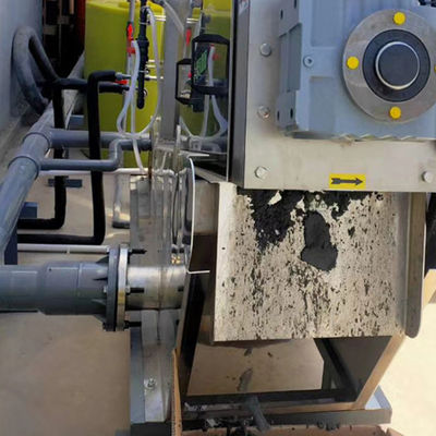 Prasa śrubowa Sprzęt do odwadniania osadów Automatyczna maszyna do odwadniania spiralnego