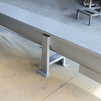 Konfigurowalny przenośnik ślimakowy ze stali węglowej Podajnik suchego proszku typu U o długości 7 m