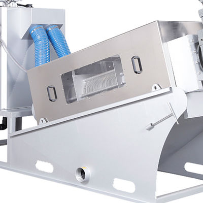 W pełni automatyczny sprzęt do odwadniania osadów 1000-5000000L w zakładzie petrochemicznym