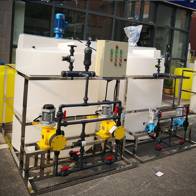 Automatyczny system dozowania płynów chemicznych do oczyszczania ścieków w farbiarni