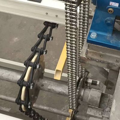 Niemetaliczny skrobak do szlamów łańcuchowych 0,37 kW do miejskiej oczyszczalni ścieków