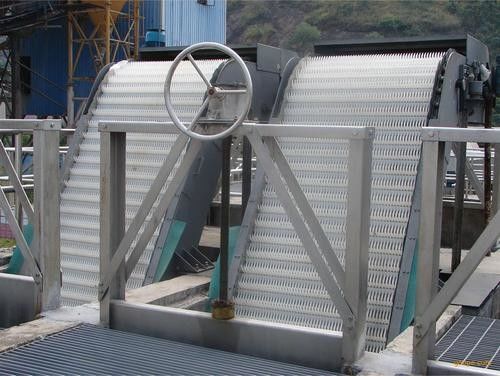 Carbon Steel Mechanically Cleaned Bar Screen | 1.0m/s Operation for Coarse Screening