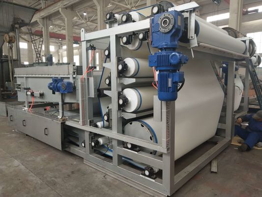 20 kg / h Prasa taśmowa Odwadnianie osadu, 1000 mm Prasa taśmowa do oczyszczania ścieków